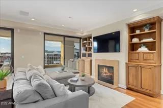 Photo #1: 6415800 Listing