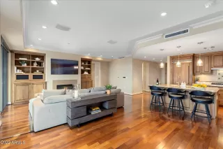 Photo #2: 6415800 Listing