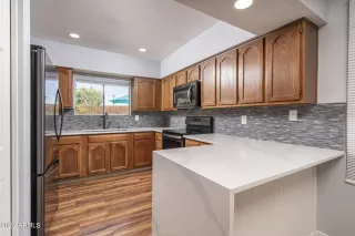 Photo #1: 6416285 Listing 