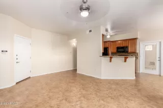 Photo #6: 6416487 Listing