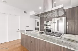 Photo #2: 6416589 Listing