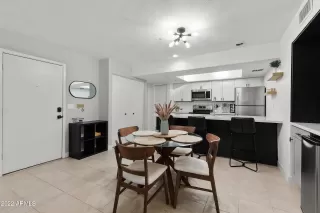 Photo #3: 6416908 Listing 