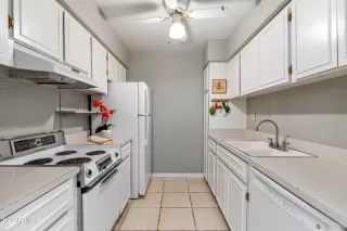 Photo #3: 6417758 Listing