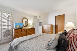 Photo #4: 6417758 Listing