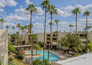 Photo #5: 6417758 Listing