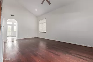 Photo #1: 6417768 Listing