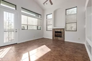 Photo #5: 6417768 Listing