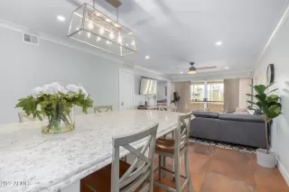 Photo #3: 6417858 Listing