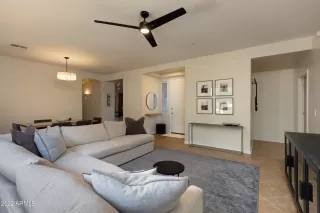 Photo #6: 6417951 Listing 