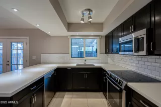 Photo #2: 6418118 Listing