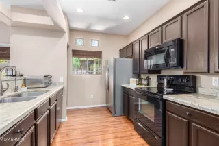 Photo #6: 6418415 Listing 