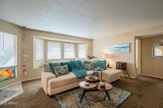 Photo #2: 6418539 Listing 