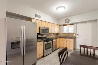 Photo #3: 6418946 Listing 