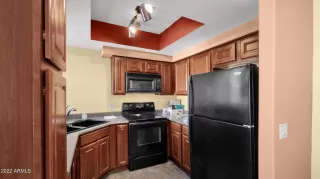 Photo #2: 6418968 Listing