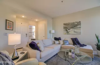 Photo #5: 6419005 Listing