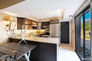 Photo #6: 6419048 Listing