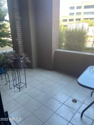 Photo #6: 6419439 Listing