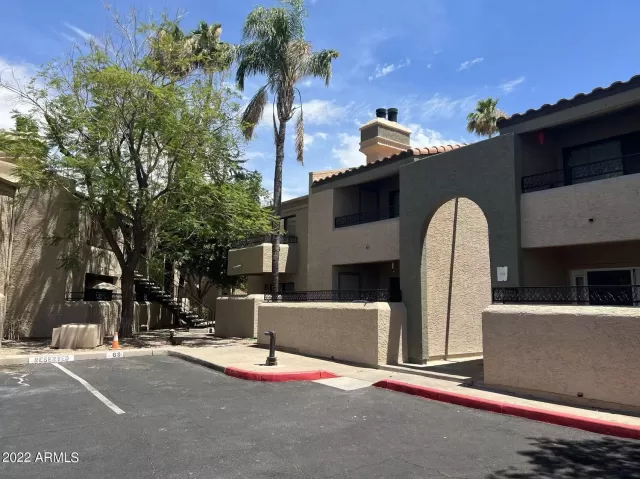 MLS: 6419441 Condo For Sale