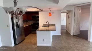 Photo #5: 6419441 Listing