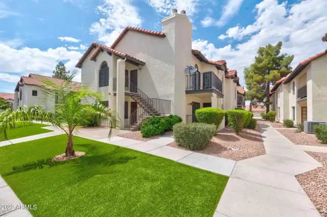 MLS: 6419490 Condo For Sale