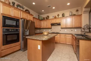 Photo #3: 6419636 Listing 