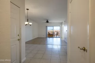 Photo #6: 6419672 Listing