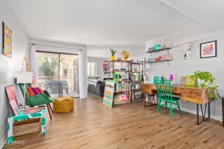 Photo #5: 6419813 Listing