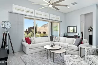 Photo #5: 6419990 Listing 