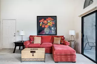 Photo #3: 6420176 Listing