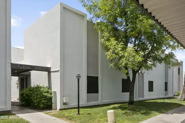 MLS: 6420208 Condo For Sale