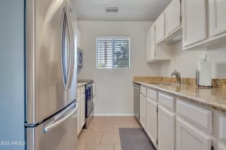 Photo #6: 6420315 Listing