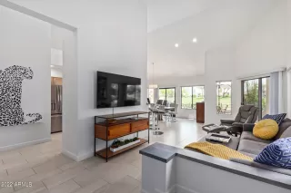 Photo #2: 6420525 Listing