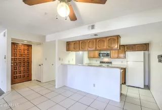 Photo #3: 6420664 Listing