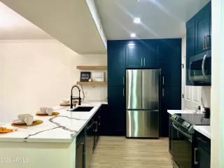 Photo #3: 6420760 Listing