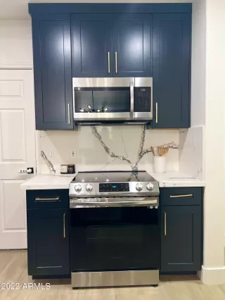 Photo #4: 6420760 Listing