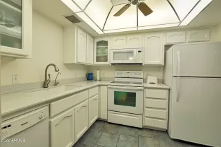 Photo #3: 6420899 Listing 