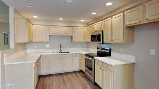 Photo #1: 6421077 Listing 