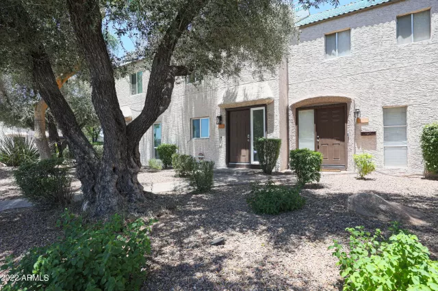 MLS: 6421105 Condo For Sale