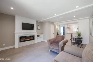 Photo #3: 6421105 Listing