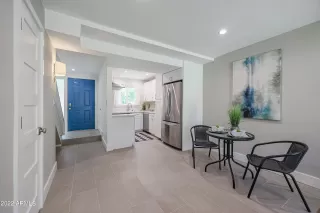 Photo #5: 6421105 Listing