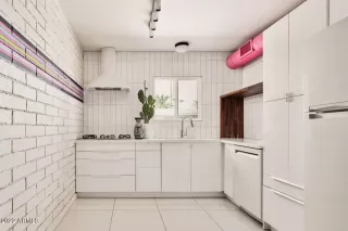 Photo #3: 6421187 Listing 