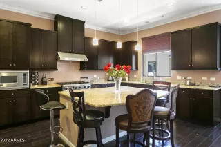 Photo #4: 6421189 Listing