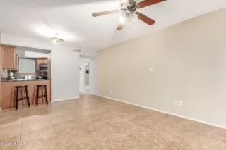 Photo #5: 6421451 Listing