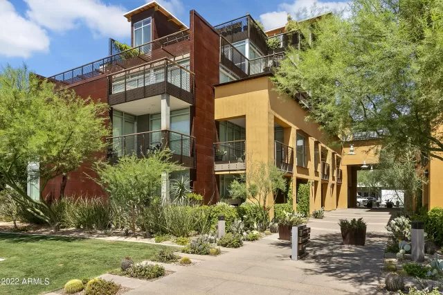 MLS: 6421991 Condo For Sale