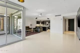 Photo #6: 6421991 Listing 