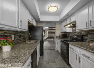 Photo #2: 6422008 Listing