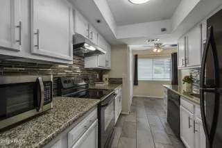 Photo #3: 6422008 Listing