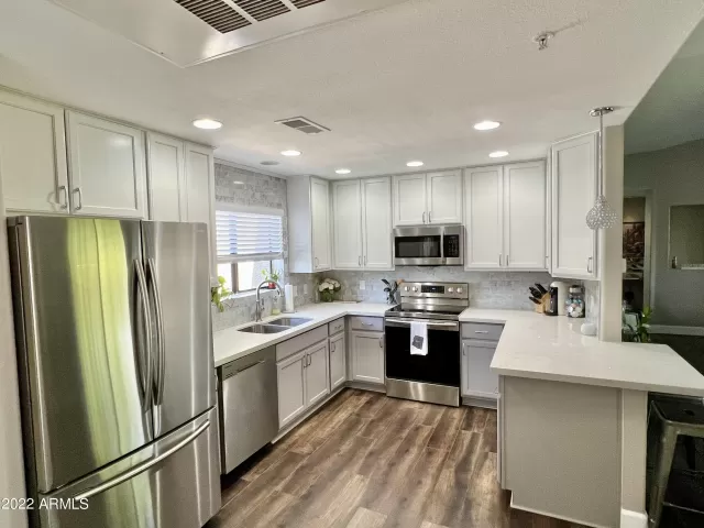 MLS: 6422216 Condo For Sale