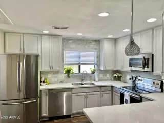 Photo #3: 6422216 Listing