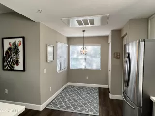 Photo #5: 6422216 Listing